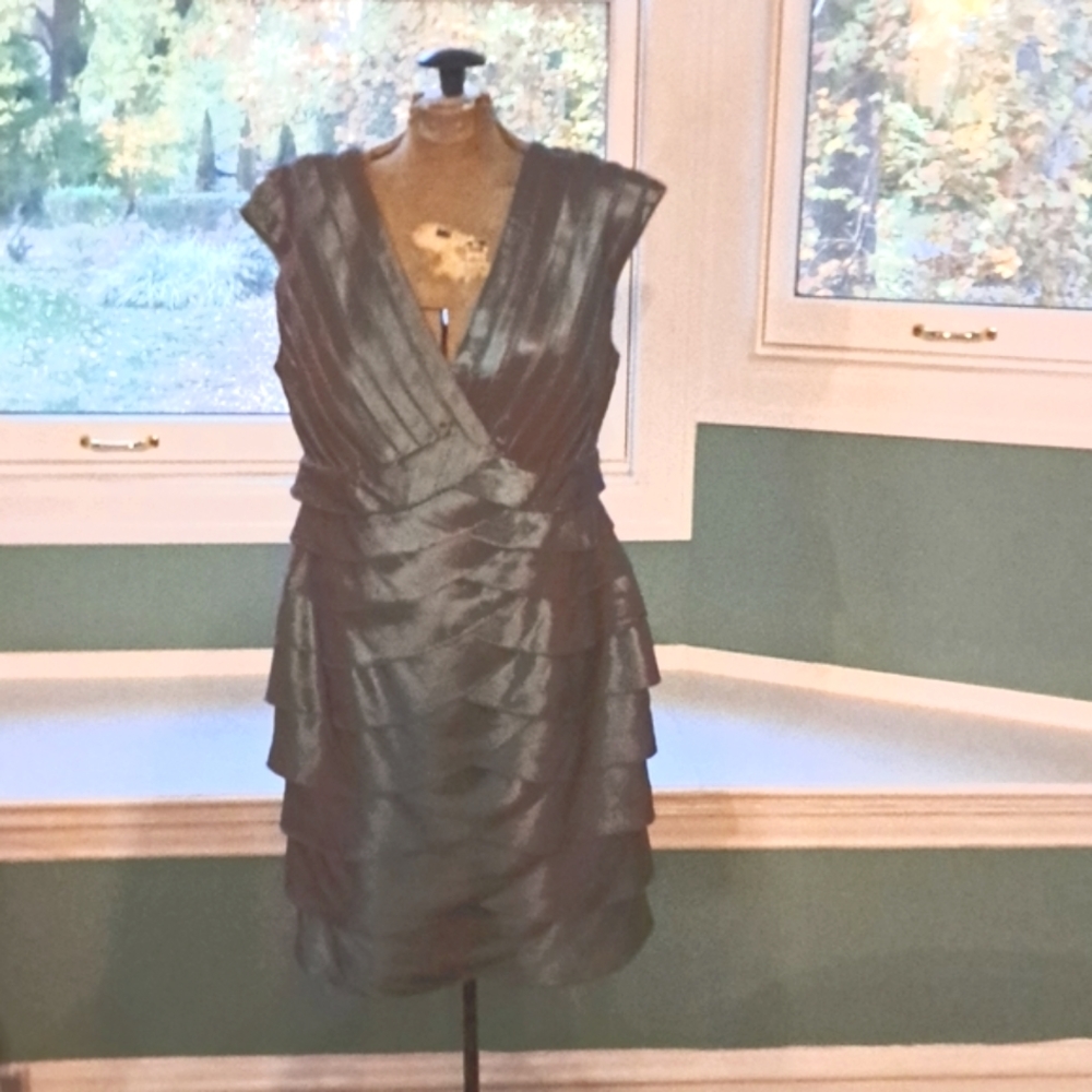 Cocktail dress by Adrianna Papell